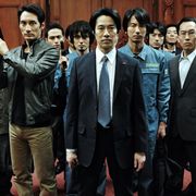 地震の影響で映画館の休館が続く中、西日本が映画興行の中心に『SP 革命篇』が初登場首位