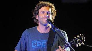 仙台で公演を行う予定だったミュージシャン、ジャック・ジョンソンが日本への寄付を発表
