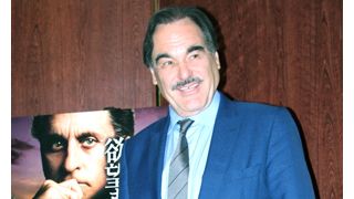 オリヴァー・ストーン監督、このミステリーがすごい!1位映画化『サヴェージズ』にデル・トロ、ハエックら続々出演交渉中