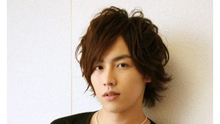 伝説の不良漫画の主人公を演じても素顔は実直イケメン 注目の俳優・鈴木勝吾