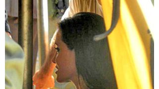 アンジェリーナ・ジョリー　左腕に新たな緯度と経度のタトゥで新たな養子の可能性