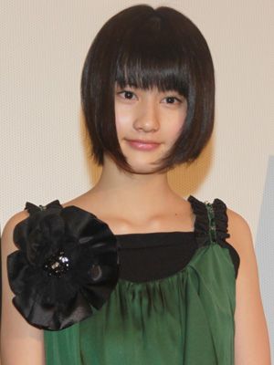 『告白』の目元キリリ美少女・15歳の橋本愛「ムーミン」のミイをイメージしたという難役演じきる