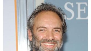 「007」最新作は南アフリカが舞台に? ツイッターでサム・メンデス監督の居場所がバレる