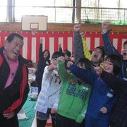 アントニオ猪木、被災地避難所で「元気ですかー!」への迷いを吐露 炸裂させた闘魂ビンタに込めた願いとは