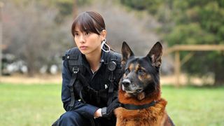 戸田恵梨香、東日本大震災でも活躍する警備犬描く『DOG×POLICE』で女性警察官役「警備犬の存在を多くの方に伝えたい」