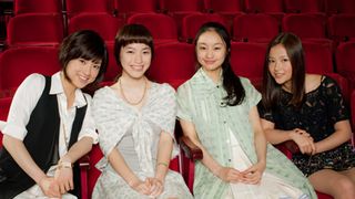 成海璃子、新作映画で初めての女同士のキスシーンに挑戦!「なんだかあっという間に終わっちゃいました」