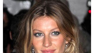 モデル長者番付1位は7年連続でジゼル・ブンチェンに!推定年収は約36億円