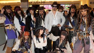 『パイレーツ・オブ・カリビアン』前夜祭にジャック・スパロウが来場?ファンは大パニック!