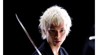 水嶋ヒロが忍者に変身！「Mobage」CM第2弾で意外にも殺陣初挑戦!!