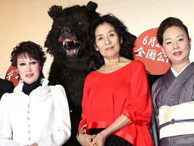 70歳の浅丘ルリ子、クマとの格闘を「自分でやりたい」と申し出！女優魂あふれるコメント連発！