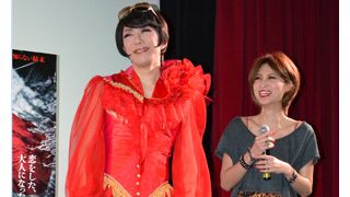 女装パフォーマー・ブルボンヌと月本えり、可愛い女子100人を前にぶっちゃけトーク炸裂