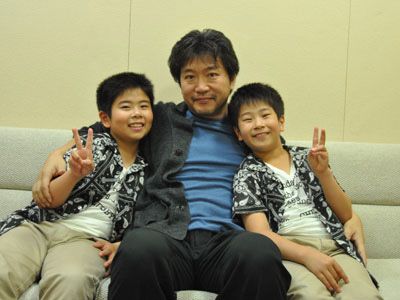 是枝裕和監督、子どもを主演にした映画の楽しみは「撮りながら発見していくところ」！まえだまえだは監督に合格点？
