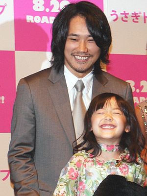 松山ケンイチ 芦田愛菜らかわいすぎる子役たちにデレデレ 本当の家族のよう 毎日現場に行くのが楽しみだった シネマトゥデイ