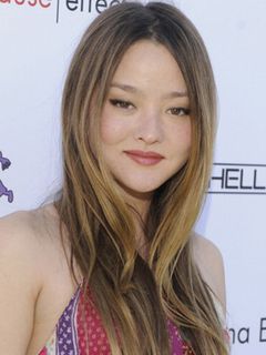 デヴォン青木に第1子の男児誕生!『ワイルド・スピードX2』やモデルで活躍、故ロッキー青木の娘 シネマトゥデイ