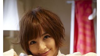 AKB48・篠田麻里子、洋品店の美人店主に!持ち前のファッションセンスを生かした初主演作「くるみ洋品店」