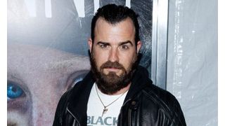 ジェニファー・アニストンの新恋人、ロサンゼルスのジェニファー宅にお引越し