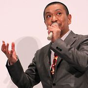 松本人志、『さや侍』のありえない主役と笑いの難しさをファンに語る