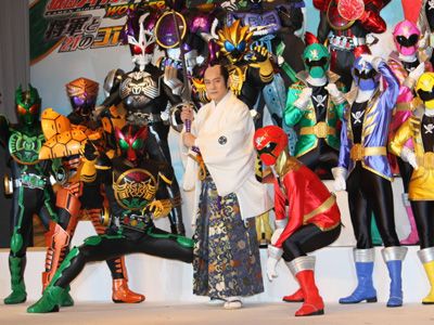 松平健 仮面ライダー の主題歌も決定 松ケンサンバ再び シネマトゥデイ