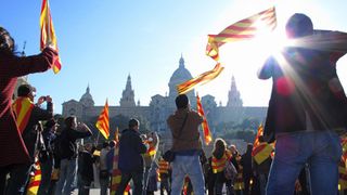 織田裕二が通った『アンダルシア』のロケ地へ！タイアップツアーが発売中