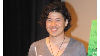不謹慎だと非難ごうごうな映画『ムカデ人間』がまさかの大ヒット!?劇場は超満員スタート！つながって来場しムカデ割引を受けた人も！