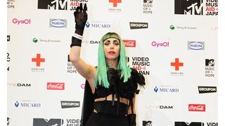 レディー・ガガ、日本びいきの理由…きっかけは親友!新作ジャケットは日本からの影響大!