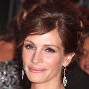 アラフォーのジュリア・ロバーツ、裁縫&ピアノのレッスンで“脳活”中