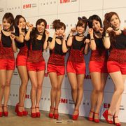 KARA、少女時代に続くK-POPガールズグループ最後の女王T-ARAが日本上陸!ねこダンスが超キュート!!