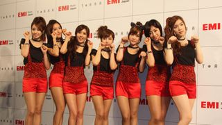 KARA、少女時代に続くK-POPガールズグループ最後の女王T-ARAが日本上陸!ねこダンスが超キュート!!