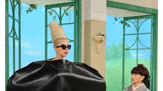 レディー・ガガ、全長2メートル超えで「徹子の部屋」に出演!「うそー!」と徹子驚がく!