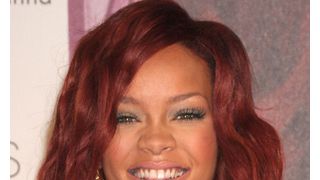 リアーナ、エンポリオ・アルマーニの新しい顔に