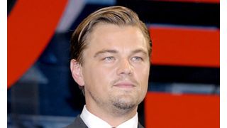 レオナルド・ディカプリオ、結婚式のパーティーで次々と女性とダンス