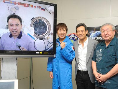 日本人宇宙飛行士古川聡さん、はやぶさ映画を無重力状態の宇宙ステーションで鑑賞！南キャンしずちゃんに激励メッセージも！