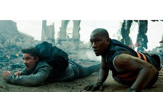 悪ふざけ度100％！スゴ過ぎ3D映像の損害補償はブラジャーで!?「トランスフォーマー3D保険」誕生!?