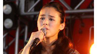 『コクリコ坂から』主題歌の手嶌葵がロックの祭典ROCK IN JAPANに登場!澄んだ歌声は汗だくの観客たちの一服の清涼剤に!