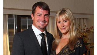 「CSI:科学捜査班」のジョージ・イーズ 交際7年の恋人と結婚