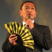 『さや侍』主演の野見隆明が号泣!松本人志監督も目をうるませた…約8,000人が、会場で大合唱!-第64回ロカルノ国際映画祭