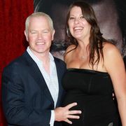 「デスパレートな妻たち」のニール・マクドノーに4人目の子どもが誕生