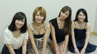 原作がハレンチすぎ? セクシーマンガの映画化で、人気アイドルたちが戸惑いつつも「一生懸命谷間を作った」