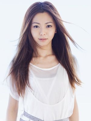 倉木麻衣 なでしこジャパンチャリティーマッチにて堂々と国歌独唱 シネマトゥデイ