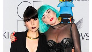 レディー・ガガの妹がデザイナーデビュー！オフ・ブロードウェイ舞台の衣装デザインを担当