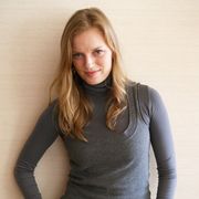 サラ・ポーリー、できちゃった再婚を発表!現在妊娠3か月半