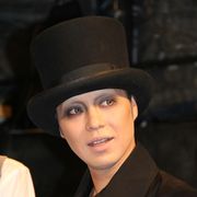 IZAM、前妻・吉川ひなのの結婚は「知らなかった」!「今は興味が妻にしかない」とおのろけ発言!