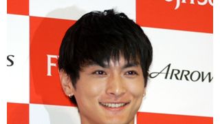 「おひさま」で活躍中の高良健吾は古風!?スマートフォンは「あえて手書き文字入力で」