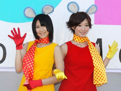 AKB48の新ユニットBABY GAMBAが「ええじゃないか」を宮城県松島で熱唱！日本三景の一つでもある被災地で歌って踊っての大盛り上がり
