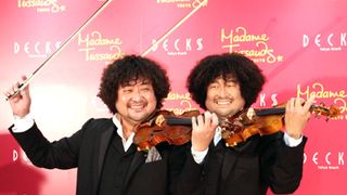 葉加瀬太郎、そっくり過ぎるフィギュア登場!「マダム・タッソー東京」日本上陸!