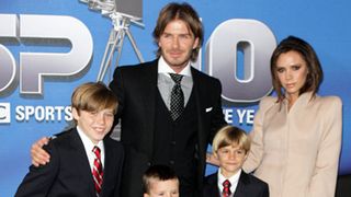 デヴィッド・ベッカムの新フレグランス、3人の息子がアドバイザーに!