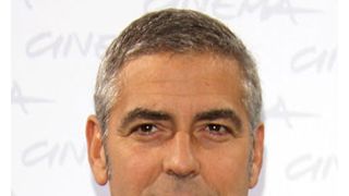 ジョージ・クルーニー、イタリアのベルルスコーニ首相との面会は「驚くべき夜だった」