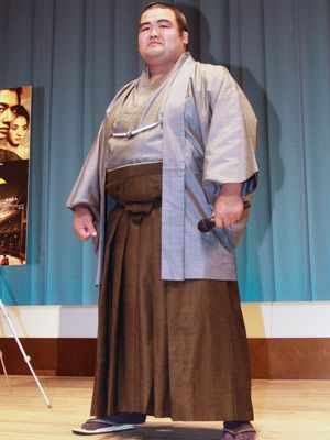 大関に昇進した琴奨菊関が映画イベント初登場！来る九州場所に向けて「海老蔵さんの気持ちでがんばります！」