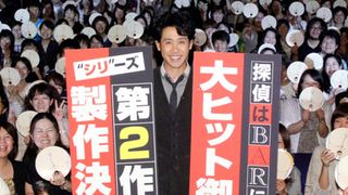 『探偵はBARにいる』大ヒットでロングラン上映決定！「まだまだ上映しています！」大泉洋も喜びのコメント！