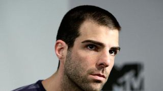 『スター・トレック』のスポック、「HEROES」のサイラー役ザカリー・クイント、ゲイであることをカミングアウト